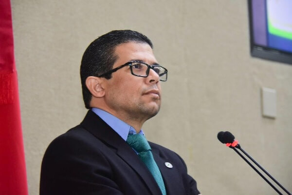 João Luiz quer retomada de voos da MAP no Amazonas