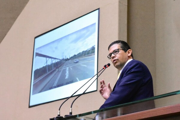 João Luiz propõe parceria para a instalação de proteção na ponte Rio Negro