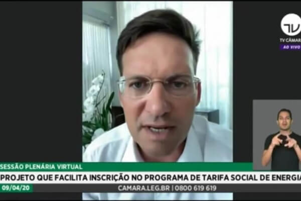 Republicanos vota a favor da tarifa social de luz automática para famílias de baixa renda