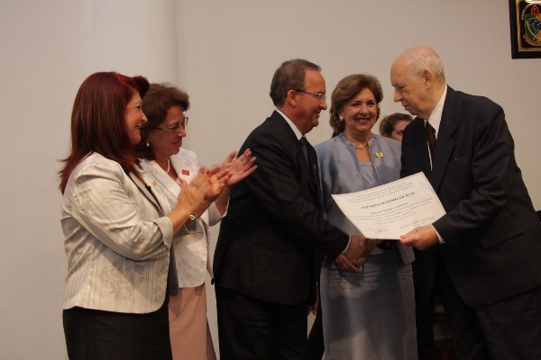 José Alencar é homenageado com título de cidadão honorário de Santa Catarina