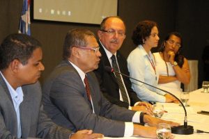José de Arimateia promove debate sobre tuberculose em Salvador