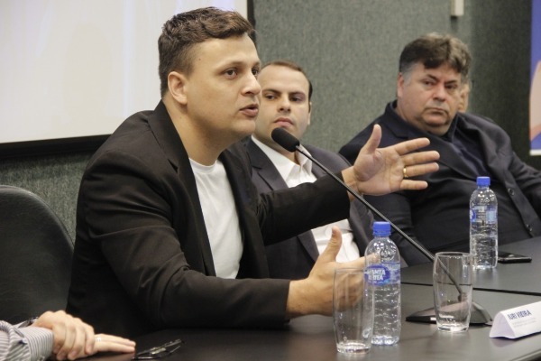 Jovens Republicanos empossa novo secretário em SC