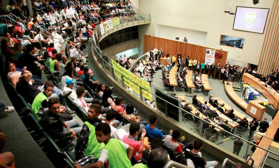 julio-cesar-prb-lancada-frente-parlamentar-do-esporte-df-foto-jesse-vieira-05-05-15-01