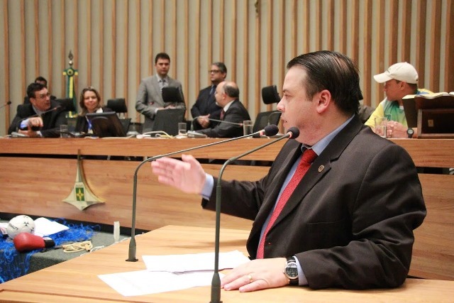 julio-cesar-prb-lancada-frente-parlamentar-do-esporte-df-foto-jesse-vieira-05-05-15-04