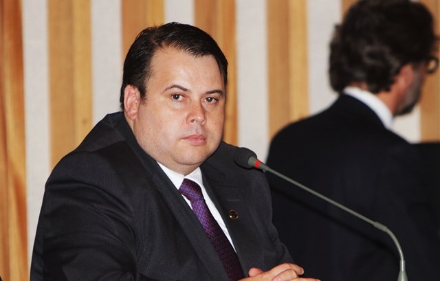 Julio Cesar quer transformar programa Compete Brasília em lei