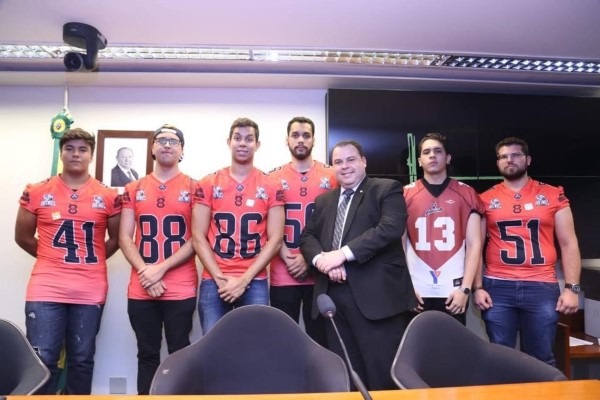 Futebol americano no Brasil tem apoio de deputado do PRB