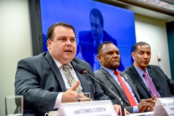 Julio Cesar apresenta emenda para evitar cortes no Sebrae