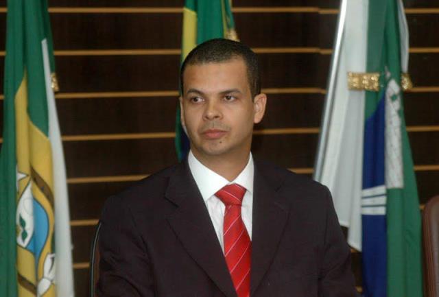 jutay-meneses-prb-desconto-ipva-motoristas-foto-cedida-23-04-15