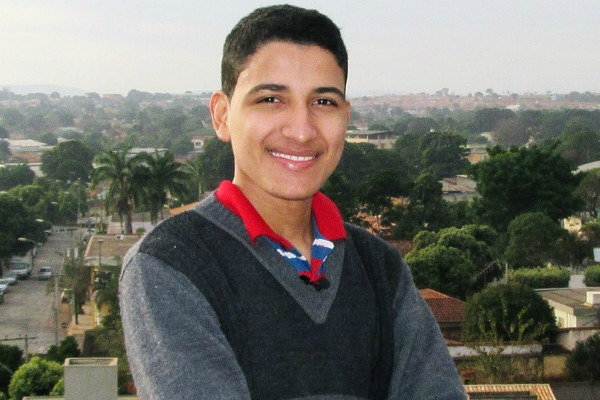 Kenedy Wállafy aciona Ministério sobre preços abusivos de combustíveis em Pompéu (MG)