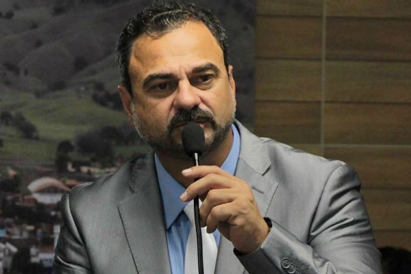 Em Maribondo (AL), Leopoldo Pedrosa leva a sério a gestão dos recursos públicos