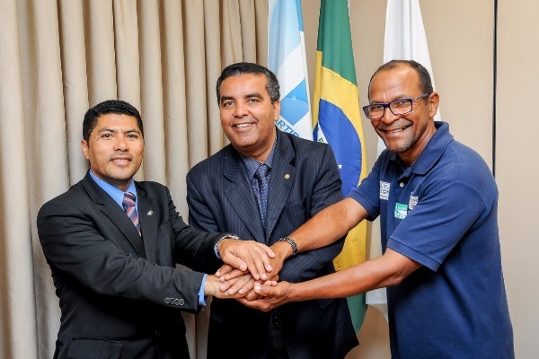 Lindomar Garçon recebe visita de lideranças comunitárias de Roraima