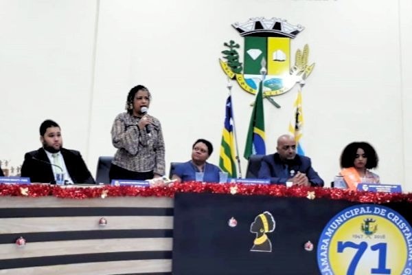 Luciana Cândida promove solenidade sobre o Dia da Consciência Negra em Cristalina