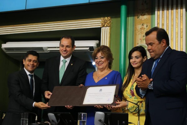 Desembargadora Maria da Graça Leal recebe título de Cidadã de Salvador