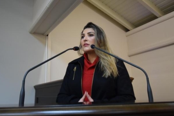 Manu pede alargamento e pavimentação na Linha Carazal de Gramado (RS)