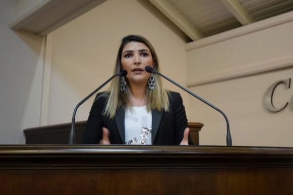 Manu pede informações à Prefeitura de Gramado sobre Programa Sorrindo para o Futuro