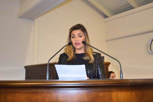 Manu Caliari pede instalação do Procon em Gramado (RS)