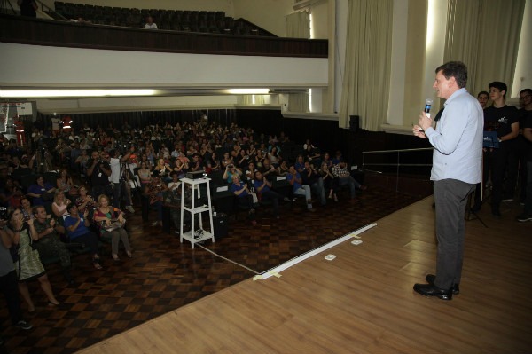 marcelo-crivella-prb-boas-vindas-agentes-educacao-foto2-ricardo-cassiano-14-03-17