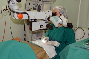 "Corujão Carioca reduz fila de cirurgias e supera meta para março", diz Crivella