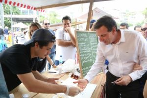 Crivella defende a tolerância religosa ao participar do 1º Fest Rio Judaico