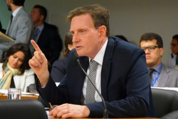 Projeto de Crivella que cria Estatuto dos Animais é aprovado