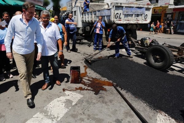 Crivella lança programa 'Cuidar da Cidade' com ações de conservação baseadas no1746