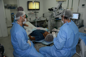 Crivella abre mutirão de catarata que vai operar 15 mil pacientes