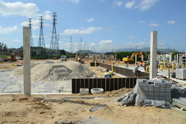 marcelo-crivella-prb-obras-parque-madureira-foto2-ricardo-cassiano-12-04-17