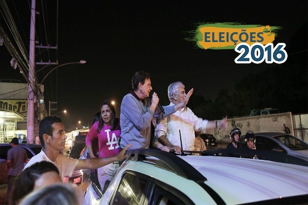 Crivella e Wagner Montes fazem carreata em Rio das Pedras