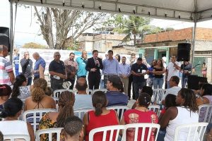 Crivella visita obras do programa Favela Bairro no Jardim América