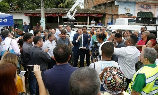 Crivella acompanha ações do Cuidar da Cidade em Santa Cruz