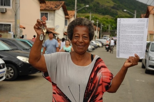 Decreto agiliza licenciamento de habitação de interesse social no RJ