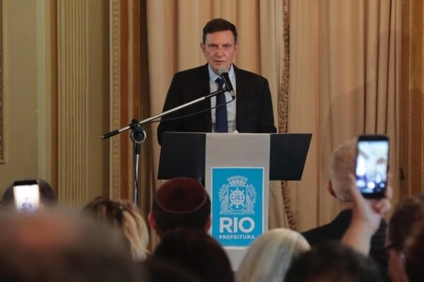 Crivella revoga decreto que proibia feiras de artesanato e variedades