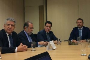 Squassoni conhece projeto da 2ª fase da Avenida Perimetral de Guarujá