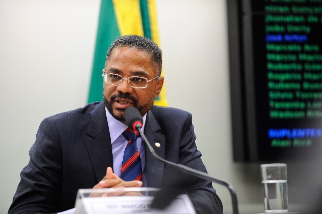 marcio-marinho-prb-fiscalizaca-planos-saude-unimed-foto-douglas-gomes-11-09-15