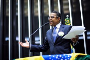 PRB reconhece impeachment como primeiro passo para equacionar crise no Brasil