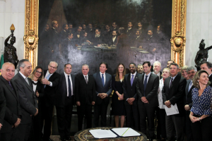 Marinho destaca importância da liberdade de expressão na posse do Conselho de Comunicação