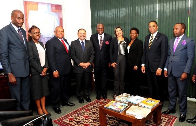 Márcio Marinho recepciona comitiva da Angola na Câmara