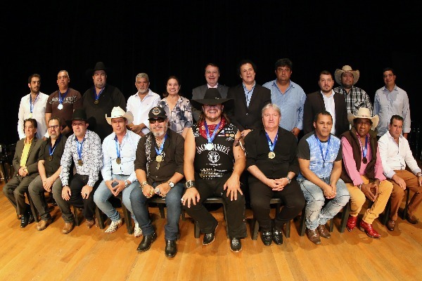 Marcos Abdala homenageia músicos de Piracicaba