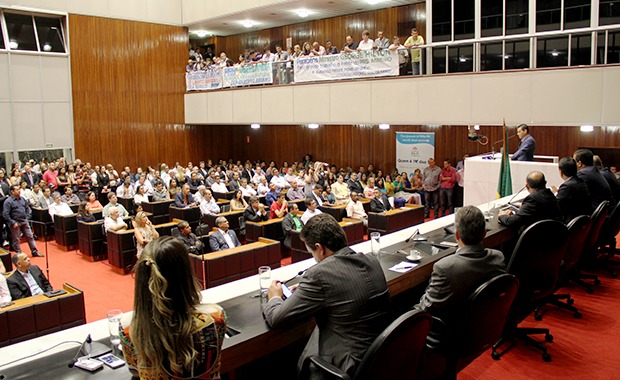 Em Minas, Pereira empossa Abramo e pede aos brasileiros mudança de comportamento Em Minas, Pereira empossa Abramo e pede aos brasileiros mudança de comportamento