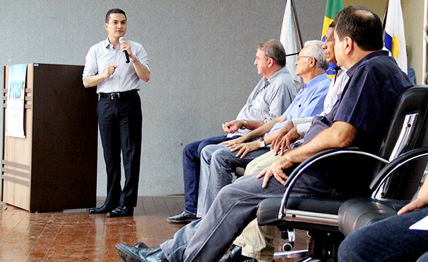 marcos-pereira-prb-abona-filiacao-de-cinco-prefeitos-palmas-foto-ascom-18-09-15-01