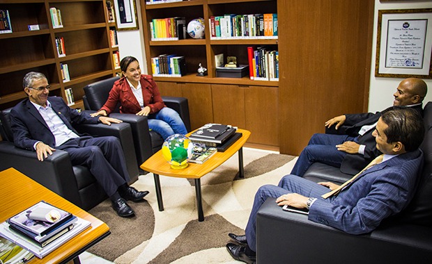 marcos-pereira-prb-apoio-a-pollyana-gama-prefeitura-taubate-foto-allison-leite-19-05-15-02