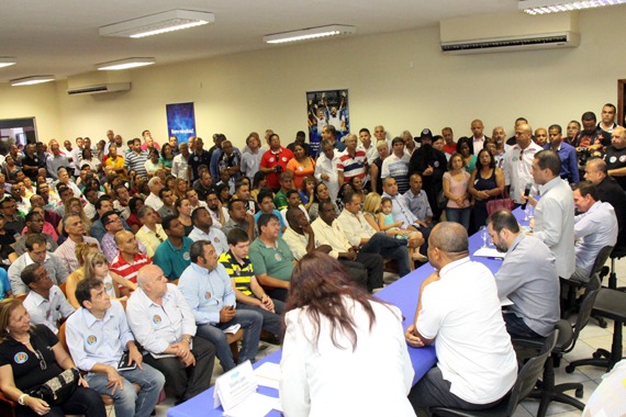 Pereira, Crivella e Lopes convocam militância a buscar votos no Rio