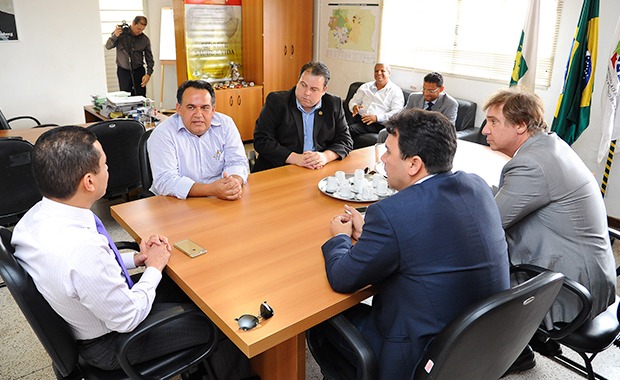 marcos-pereira-prb-elogia-administracoes-regionais-conduzidas-pelo-prb-no-df-foto-ascom-05-10-15-02