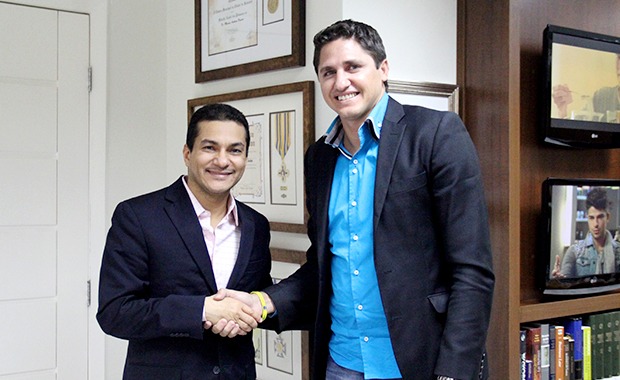 marcos-pereira-prb-filiacao-ex-zagueiro-edmilson-foto-cedida-14-08-15-02