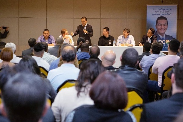 “Não temos mais paciência de só ir tomar café com governador”, disse Marcos Pereira a