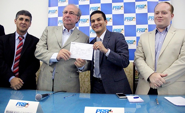 marcos-pereira-prb-garante-candidatura-de-cacciari-em-catanduva-sp-foto-ascom-11-09-15-01