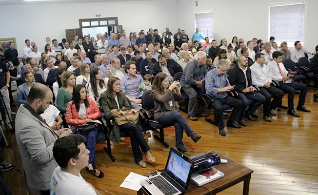 marcos-pereira-prb-garante-candidatura-de-cacciari-em-catanduva-sp-foto-ascom-11-09-15-03