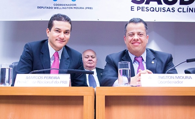 marcos-pereira-prb-lancamento-frente-parlamentar-saude-foto2-alison-leite-10-08-15