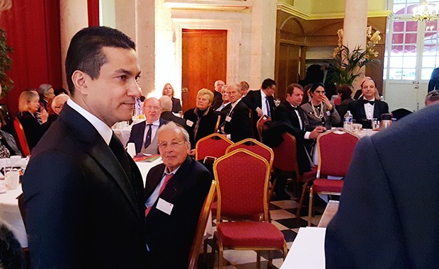 marcos-pereira-prb-recebe-em-paris-medaille-de-vermeil-pela-defesa-do-republicanismo-foto-ascom-16-10-15-02