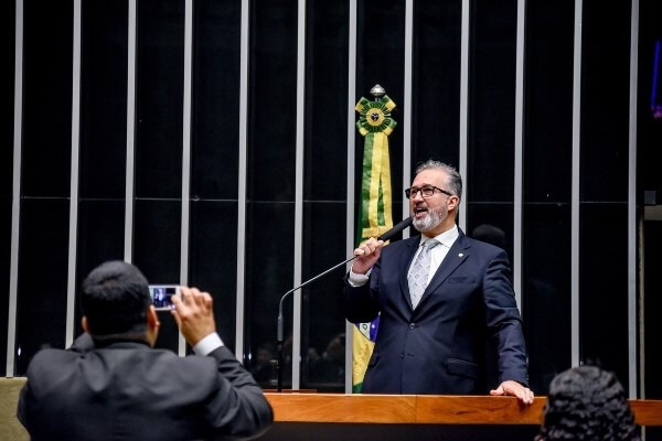 Projeto amplia medidas de proteção a animais